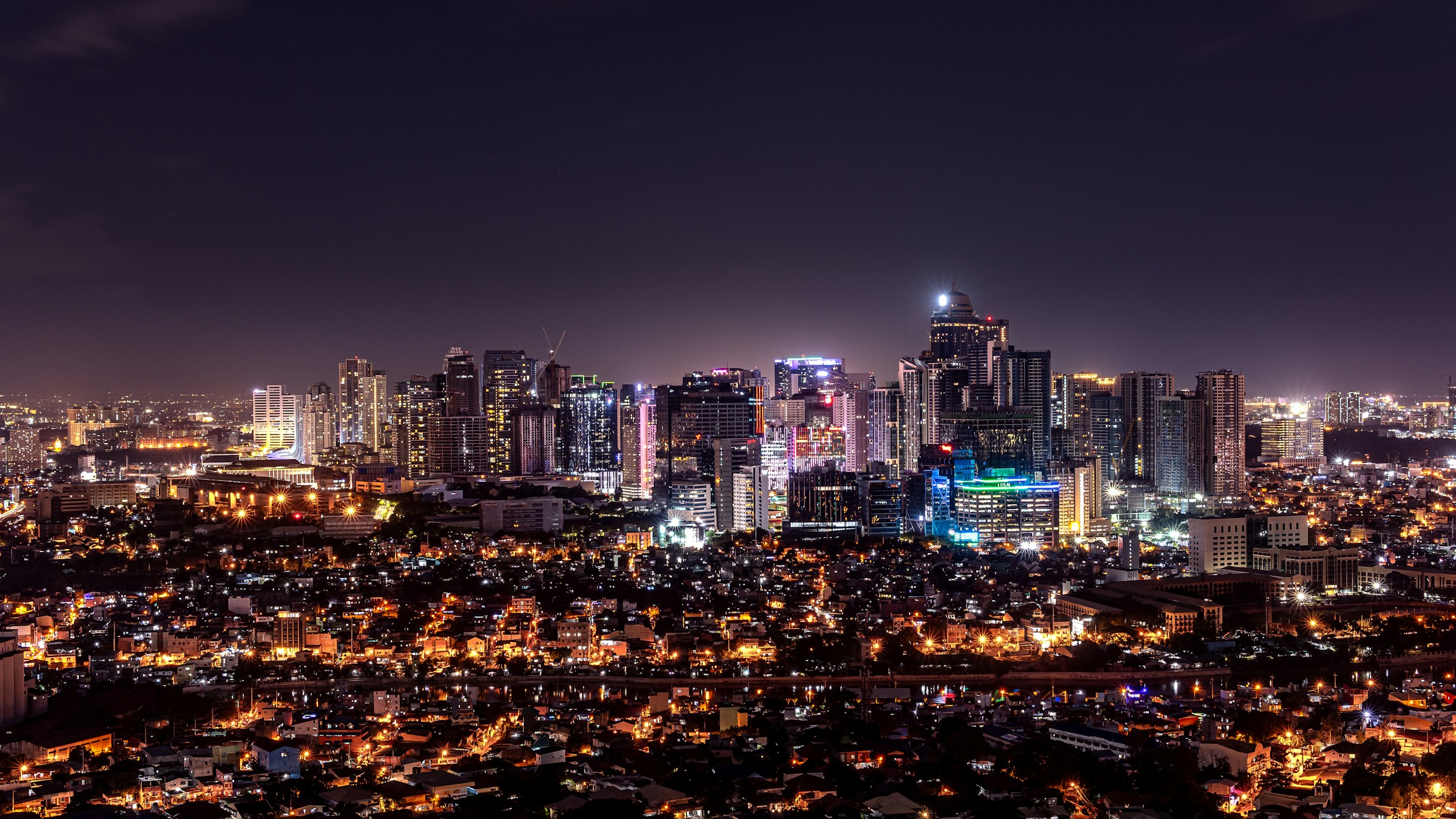 Makati at night, a location reference for I’M Hotel
